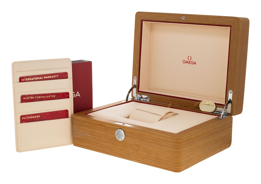 Omega Speedmaster Chronoscope 329.33.43.51.02.001 Image 5